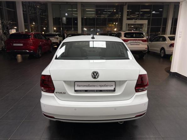 Volkswagen Polo V Рестайлинг с пробегом 2018 года, цена 1 238 000 рублей, 67099 км, седан, Автокод Объявления