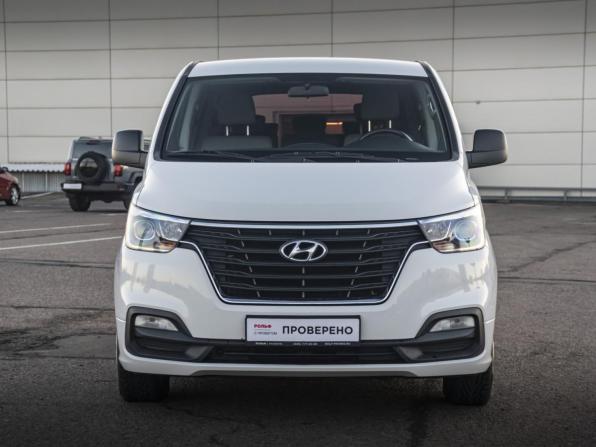 Hyundai H-1 II Рестайлинг 2 с пробегом 2020 года, цена 3 000 000 рублей, 118001 км, минивэн, Автокод Объявления