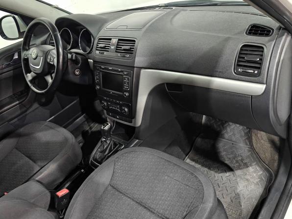 Skoda Yeti I с пробегом 2013 года, цена 725 000 рублей, 355000 км, внедорожник, Автокод Объявления