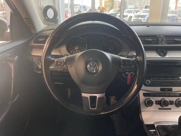 Volkswagen Passat B7 с пробегом 2012 года, цена 1 050 000 рублей, 155147 км, седан, Автокод Объявления