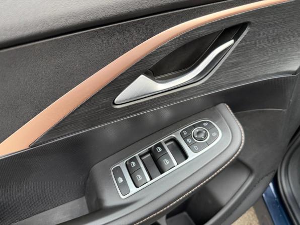 Omoda C5 I с пробегом 2023 года, цена 1 749 000 рублей, 75000 км, внедорожник, Автокод Объявления