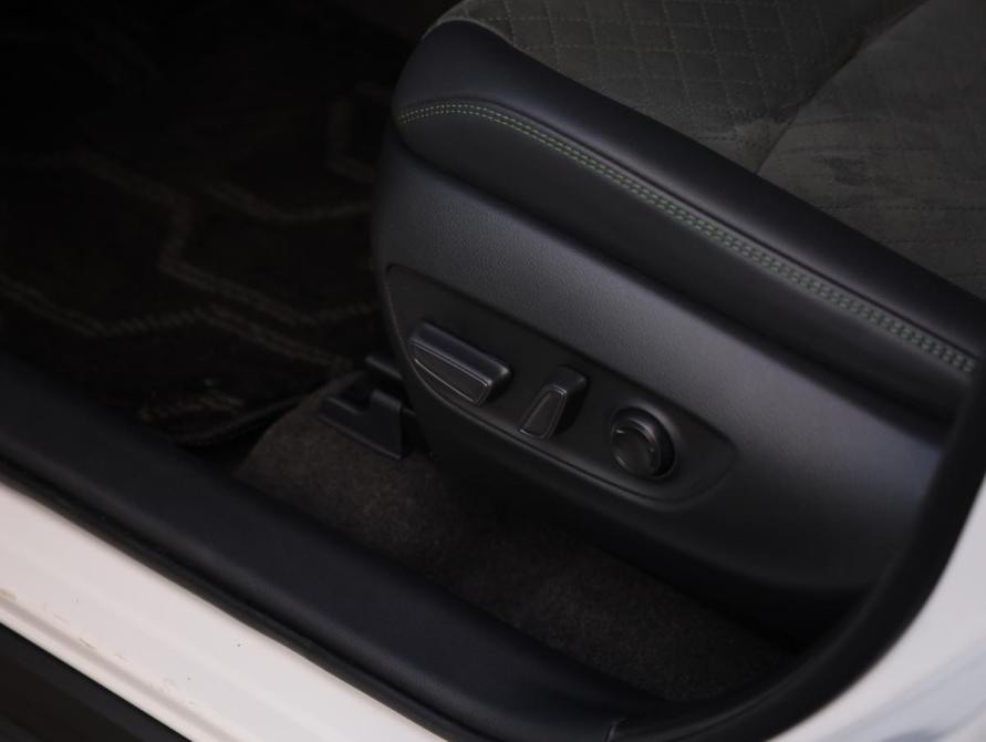 Toyota RAV4 V (XA50) Санкт-Петербург  - изображение 16