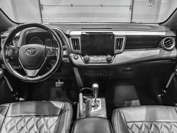 Toyota RAV4 IV (XA40) Рестайлинг с пробегом 2019 года, цена 2 162 293 рубля, 255377 км, внедорожник, Автокод Объявления