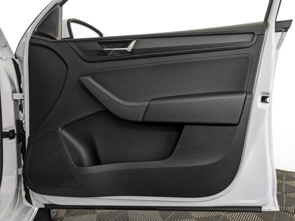 Skoda Rapid II с пробегом 2021 года, цена 1 260 000 рублей, 174066 км, лифтбек, Автокод Объявления