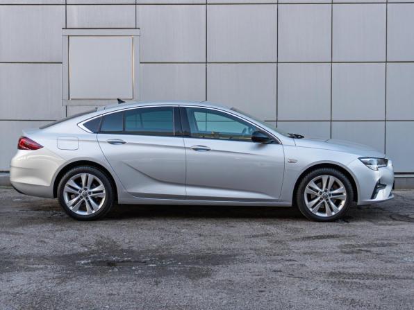 Opel Insignia II Рестайлинг с пробегом 2020 года, цена 1 969 000 рублей, 96738 км, хэтчбек, Автокод Объявления