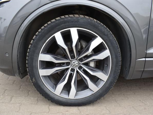 Volkswagen Touareg III с пробегом 2018 года, цена 4 295 000 рублей, 94900 км, внедорожник, Автокод Объявления