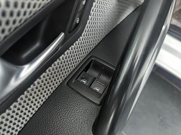 Volkswagen Scirocco III с пробегом 2013 года, цена 1 099 000 рублей, 155438 км, хэтчбек, Автокод Объявления