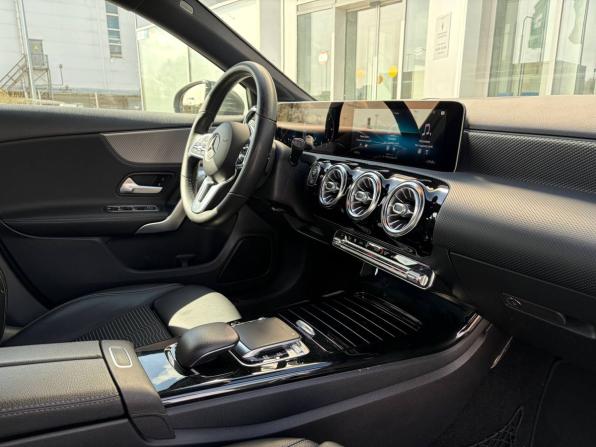 Mercedes-Benz A-Класс IV (W177) с пробегом 2018 года, цена 1 795 000 рублей, 170000 км, хэтчбек, Автокод Объявления
