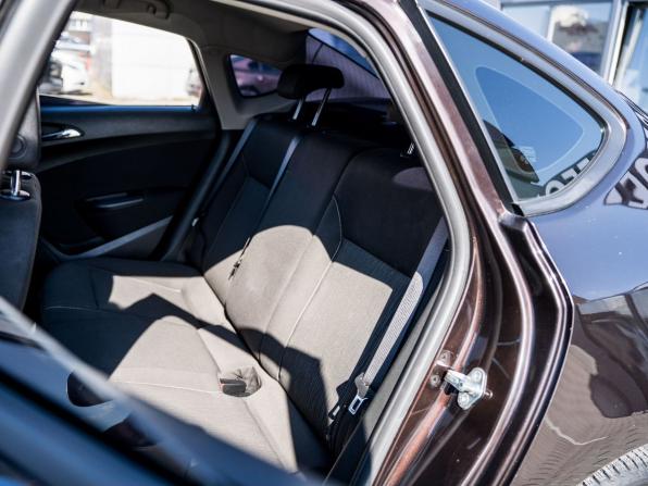 Opel Astra J Рестайлинг с пробегом 2013 года, цена 860 000 рублей, 253495 км, седан, Автокод Объявления