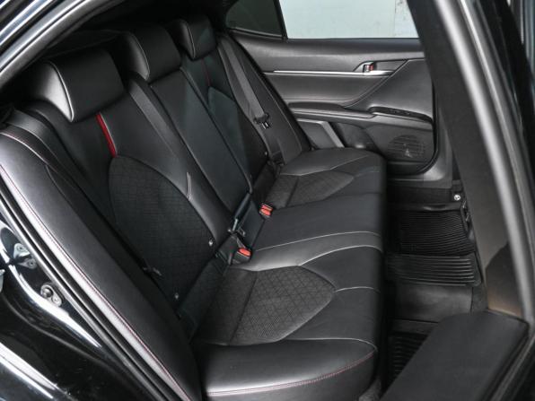 Toyota Camry VIII (XV70) Рестайлинг с пробегом 2021 года, цена 3 249 000 рублей, 151072 км, седан, Автокод Объявления