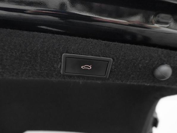 Skoda Octavia IV (A8) с пробегом 2021 года, цена 2 099 000 рублей, 76129 км, лифтбек, Автокод Объявления