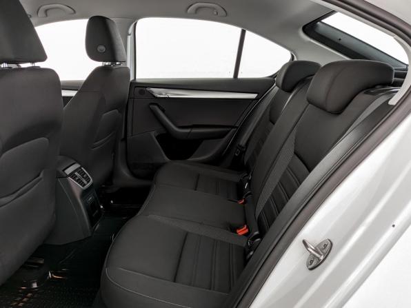 Skoda Octavia III (A7) Рестайлинг с пробегом 2019 года, цена 1 350 000 рублей, 123208 км, лифтбек, Автокод Объявления
