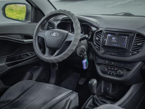 Lada (ВАЗ) Vesta I с пробегом 2017 года, цена 850 000 рублей, 102000 км, седан, Автокод Объявления