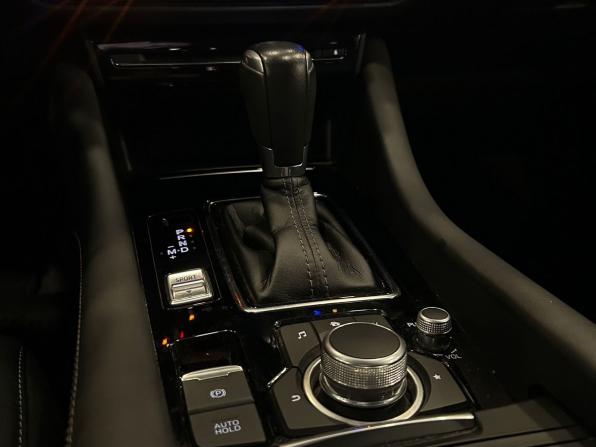 Mazda 6 III (GJ) Рестайлинг 2 с пробегом 2020 года, цена 2 599 000 рублей, 40215 км, седан, Автокод Объявления