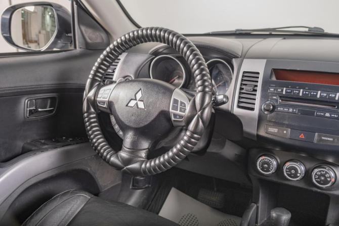 Mitsubishi Outlander II Рестайлинг с пробегом 2010 года, цена 1 459 000 рублей, 171000 км, внедорожник, Автокод Объявления