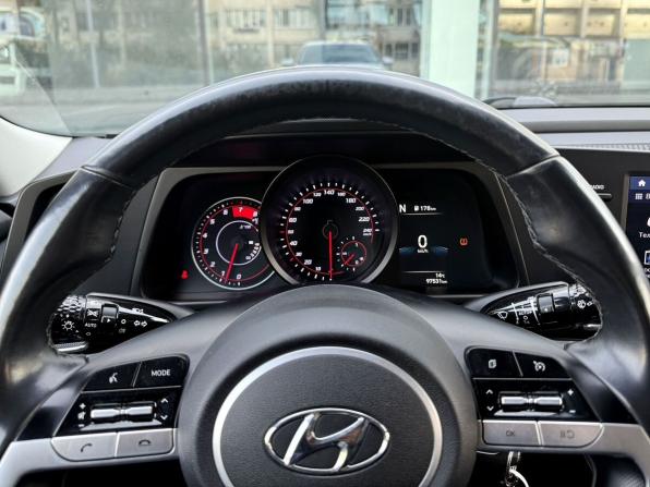 Hyundai Elantra VII (CN7) с пробегом 2021 года, цена 1 900 000 рублей, 97000 км, седан, Автокод Объявления