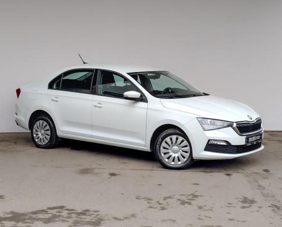 Skoda Rapid II с пробегом 2022 года, цена 1 595 000 рублей, 73274 км, лифтбек, Автокод Объявления
