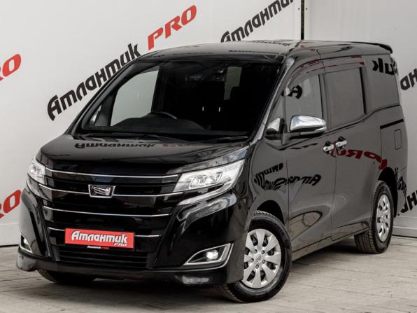 Toyota Noah III (R80) Рестайлинг с пробегом 2019 года, цена 2 469 000 рублей, 170597 км, минивэн, Автокод Объявления