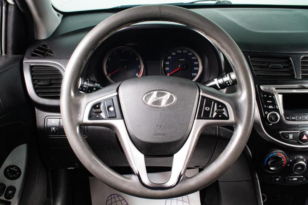 Hyundai Solaris I Рестайлинг Сургут  - изображение 11