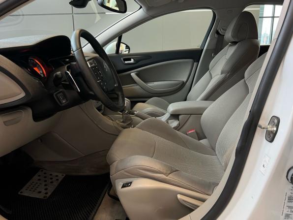 Citroen C5 II с пробегом 2011 года, цена 649 000 рублей, 175356 км, седан, Автокод Объявления