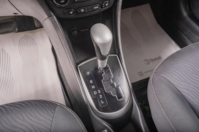 Hyundai Solaris I с пробегом 2011 года, цена 739 000 рублей, 210000 км, седан, Автокод Объявления