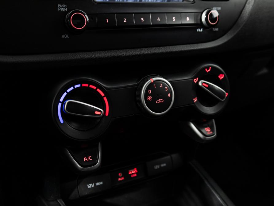 Kia Rio IV Санкт-Петербург  - изображение 16