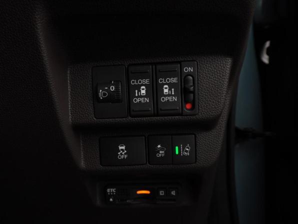 Honda Freed II Рестайлинг с пробегом 2020 года, цена 1 649 000 рублей, 126756 км, компактвэн, Автокод Объявления