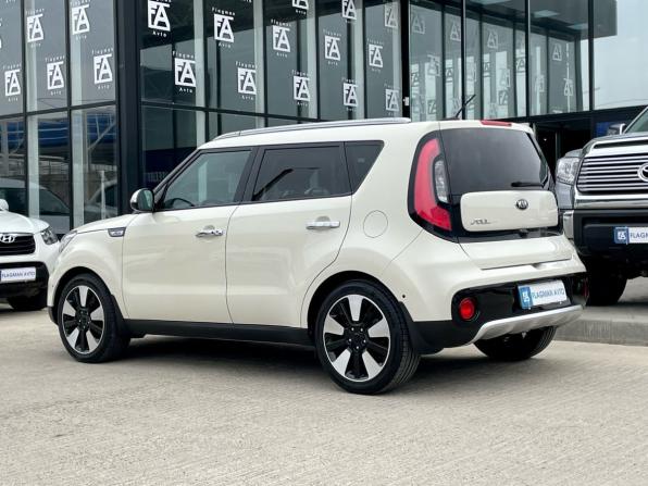 Kia Soul II Рестайлинг с пробегом 2017 года, цена 1 700 000 рублей, 44376 км, хэтчбек, Автокод Объявления