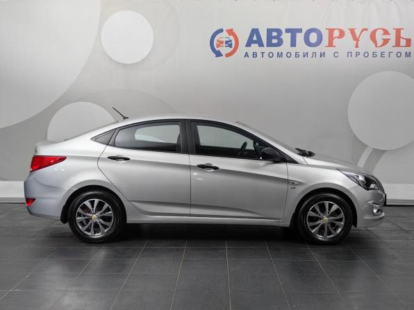 Hyundai Solaris I Рестайлинг с пробегом 2015 года, цена 1 065 000 рублей, 60312 км, седан, Автокод Объявления