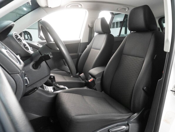 Volkswagen Tiguan I Рестайлинг с пробегом 2012 года, цена 1 389 000 рублей, 178349 км, внедорожник, Автокод Объявления