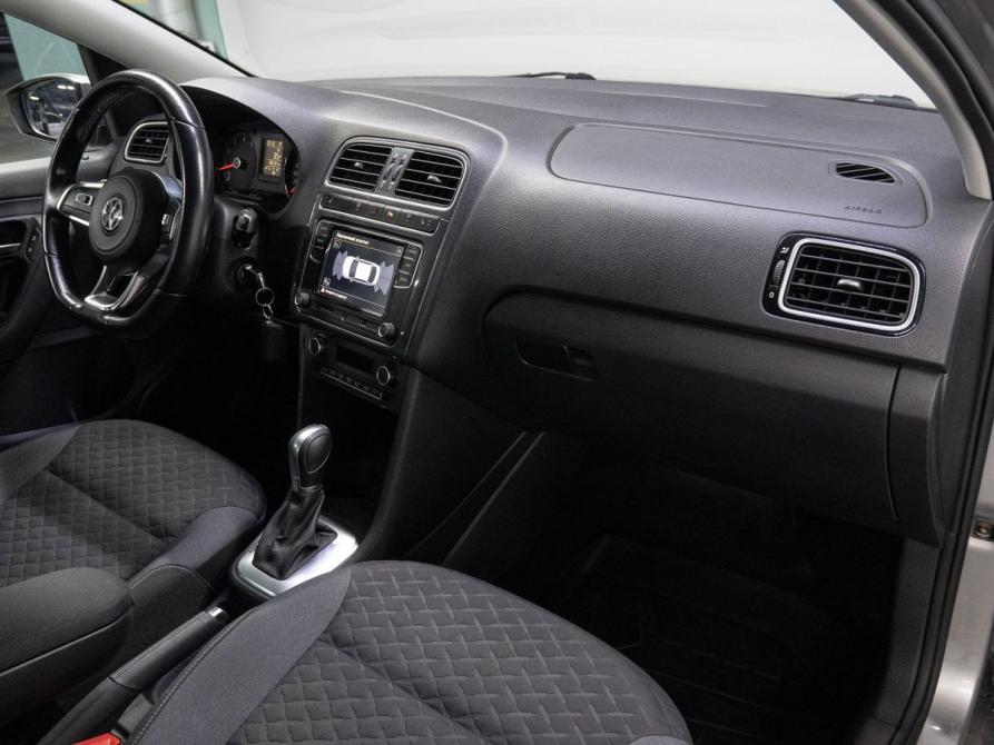 Volkswagen Polo V Рестайлинг Тюмень  - изображение 15