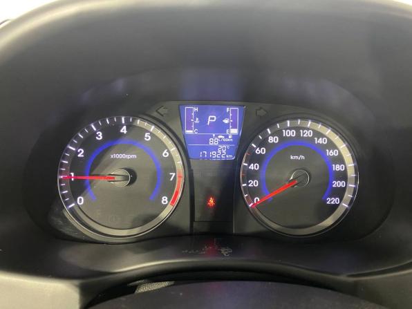 Hyundai Solaris I Рестайлинг с пробегом 2015 года, цена 859 000 рублей, 171921 км, седан, Автокод Объявления