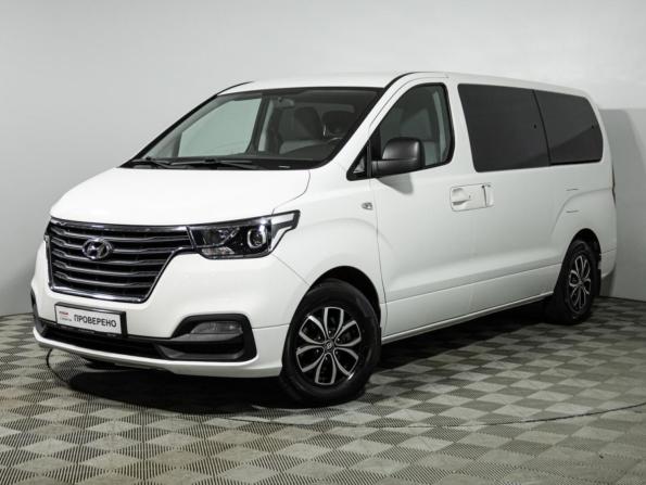 Hyundai H-1 II Рестайлинг 2 с пробегом 2021 года, цена 2 799 585 рублей, 111884 км, минивэн, Автокод Объявления