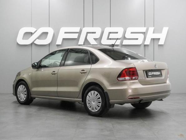 Volkswagen Polo V Рестайлинг с пробегом 2018 года, цена 1 019 000 рублей, 153216 км, седан, Автокод Объявления