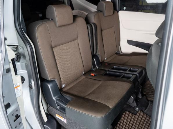 Toyota Sienta II с пробегом 2018 года, цена 1 080 000 рублей, 195576 км, компактвэн, Автокод Объявления