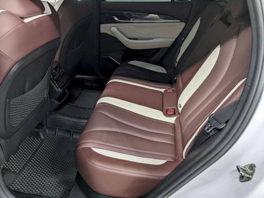Geely Monjaro I Москва  - изображение 16
