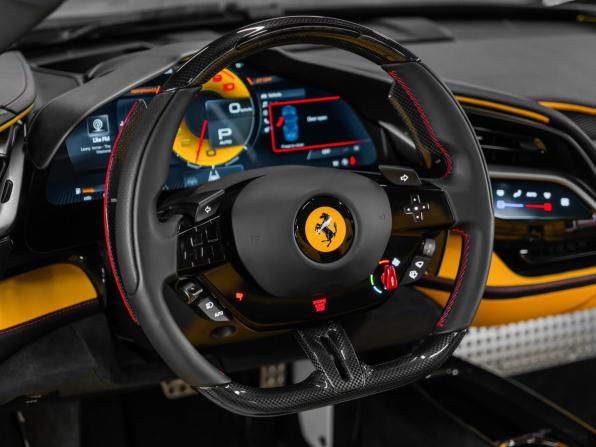 Ferrari SF90 I с пробегом 2025 года, цена 63 300 000 рублей, 63 км, кабриолет, Автокод Объявления