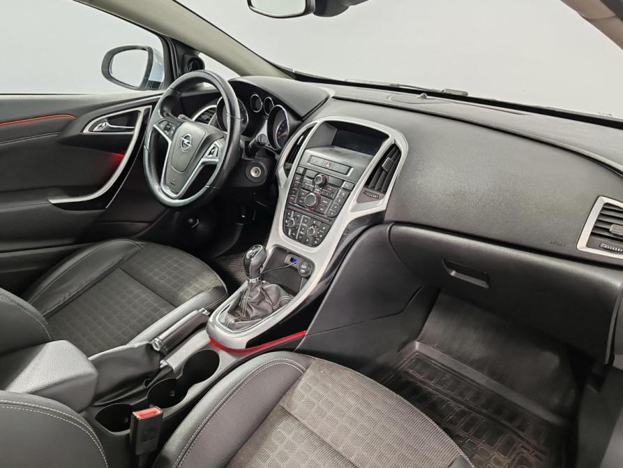 Opel Astra J Рестайлинг Москва  - изображение 10
