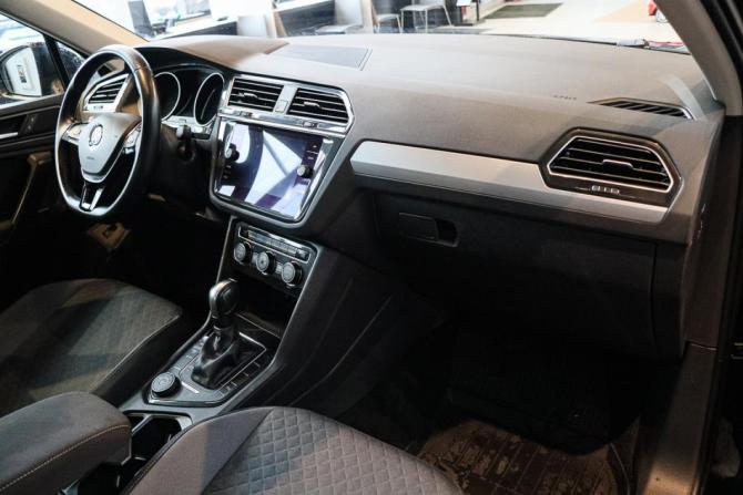 Volkswagen Tiguan II с пробегом 2020 года, цена 2 750 000 рублей, 62131 км, внедорожник, Автокод Объявления