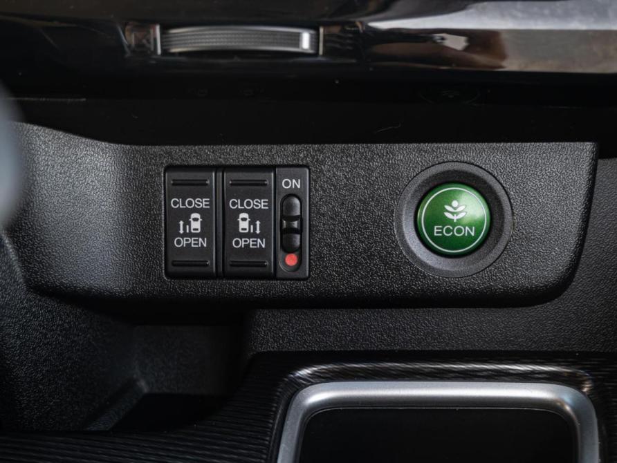 Honda Stepwgn V Рестайлинг Краснодар  - изображение 24