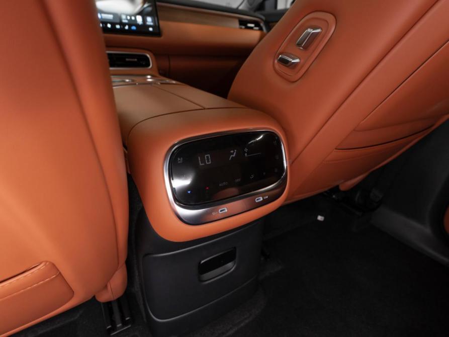 GAC Trumpchi S9 Москва  - изображение 16