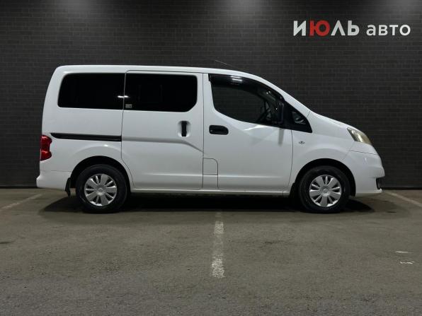 Nissan NV200 с пробегом 2016 года, цена 1 550 000 рублей, 110135 км, минивэн, Автокод Объявления
