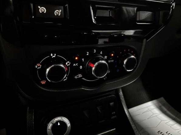 Renault Duster I Рестайлинг с пробегом 2015 года, цена 1 075 000 рублей, 176353 км, внедорожник, Автокод Объявления