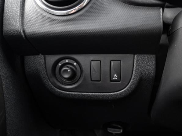 Renault Sandero II Рестайлинг с пробегом 2018 года, цена 1 329 000 рублей, 54846 км, хэтчбек, Автокод Объявления