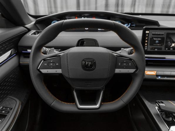 Changan UNI-V I с пробегом 2023 года, цена 2 340 000 рублей, 24761 км, лифтбек, Автокод Объявления