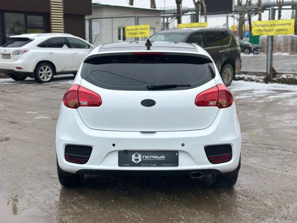 Kia Ceed II Рестайлинг с пробегом 2016 года, цена 1 090 000 рублей, 108236 км, хэтчбек, Автокод Объявления