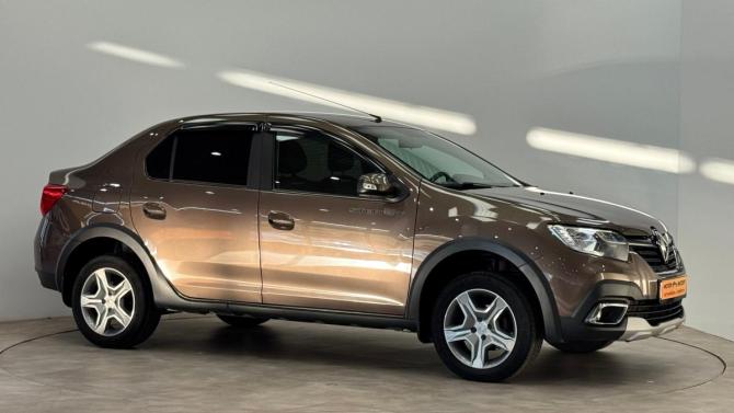 Renault Logan II Рестайлинг с пробегом 2021 года, цена 1 329 000 рублей, 51000 км, седан, Автокод Объявления