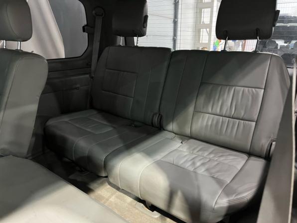 Toyota Land Cruiser 100 Series с пробегом 2002 года, цена 1 697 000 рублей, 325650 км, внедорожник, Автокод Объявления