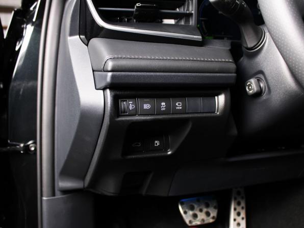 Toyota Camry IX (XV80) China Market с пробегом 2026 года, цена 4 100 000 рублей, 45 км, седан, Автокод Объявления