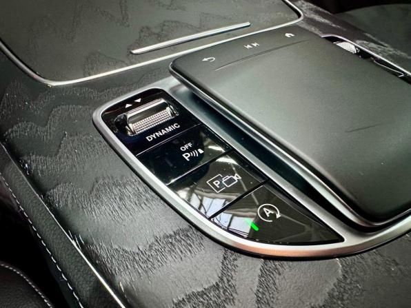 Mercedes-Benz E-Класс V (W213 S213 C238) Рестайлинг с пробегом 2022 года, цена 4 950 000 рублей, 42660 км, седан, Автокод Объявления